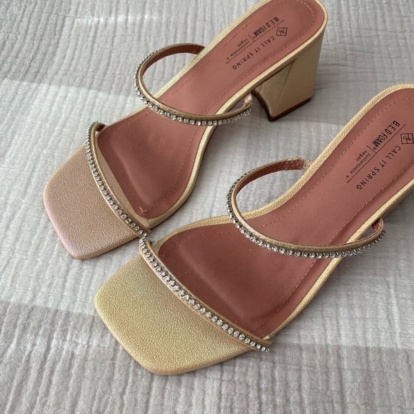 Iridescent beige mule - Call it Spring - Picture 2 of 5